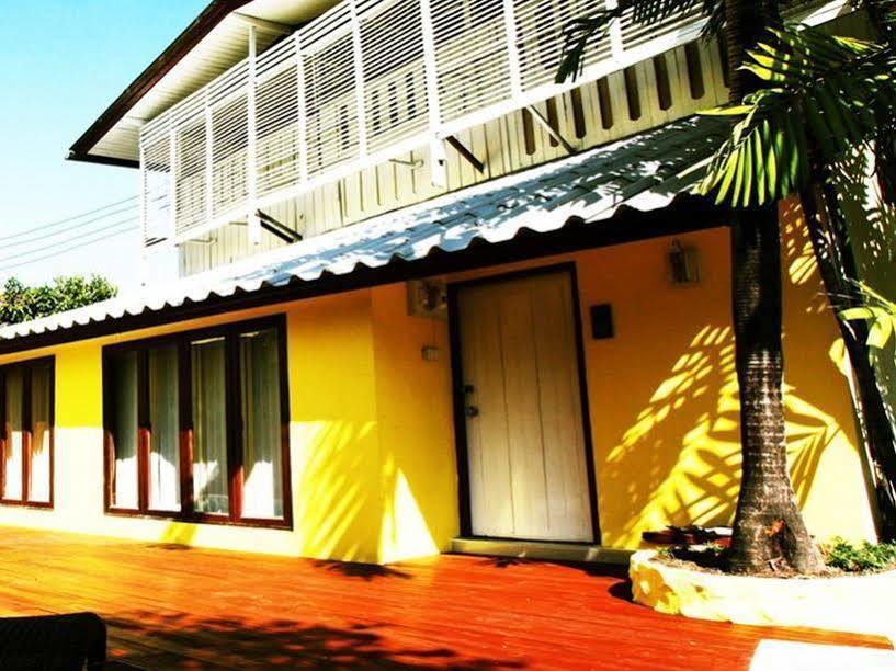 Smile House Guesthouse Čiang Mai Exteriér fotografie